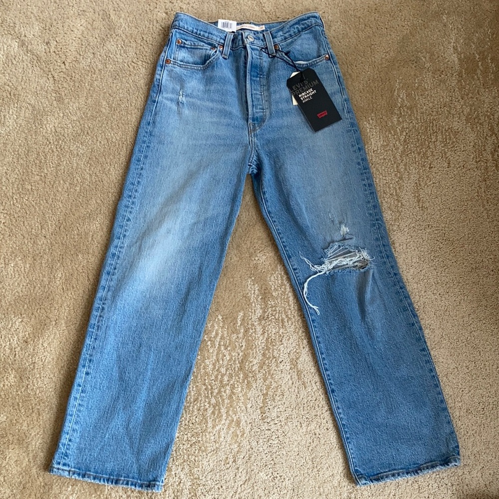 LEVI’S Ribcage Straight Ankle Jeans